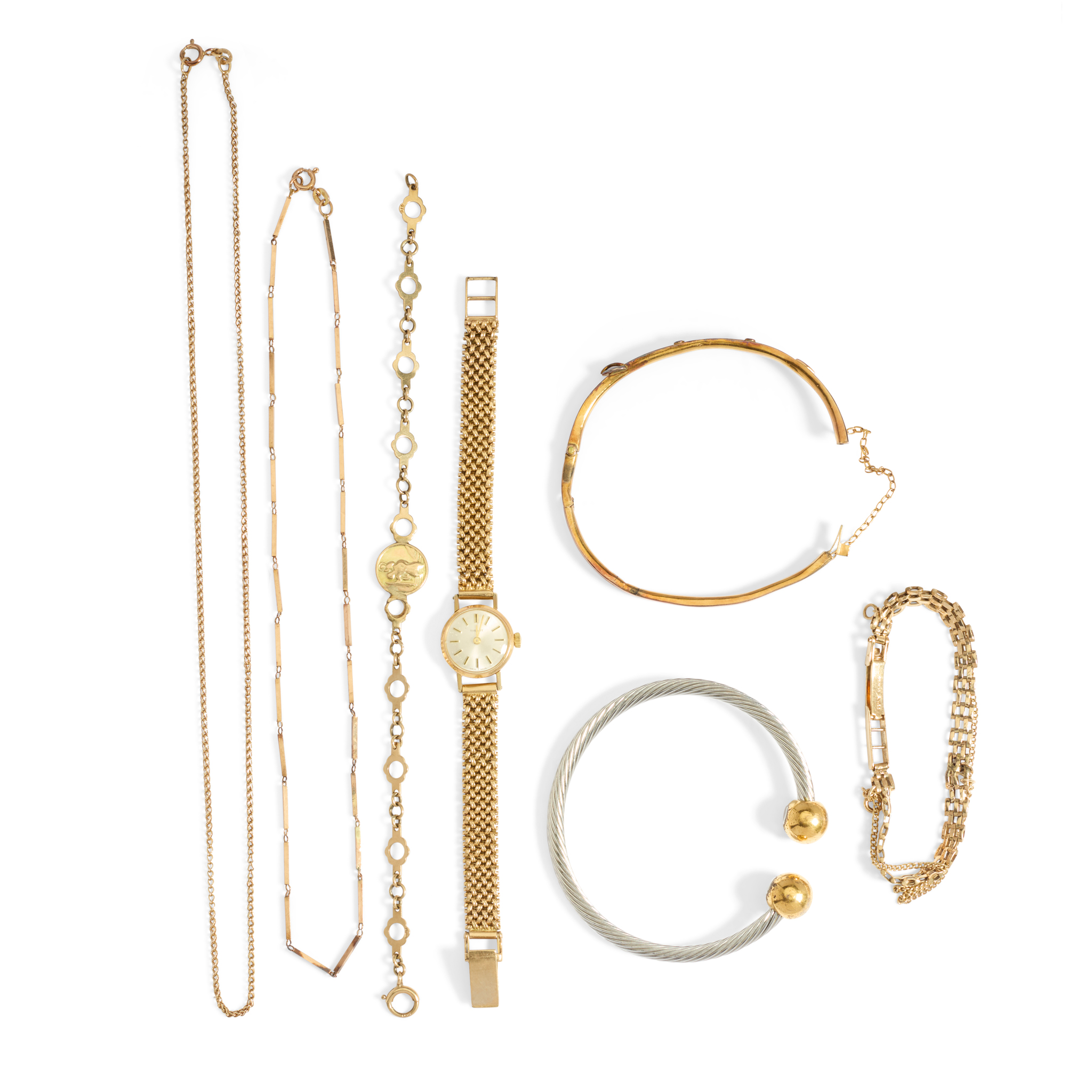 A collection of jewellery