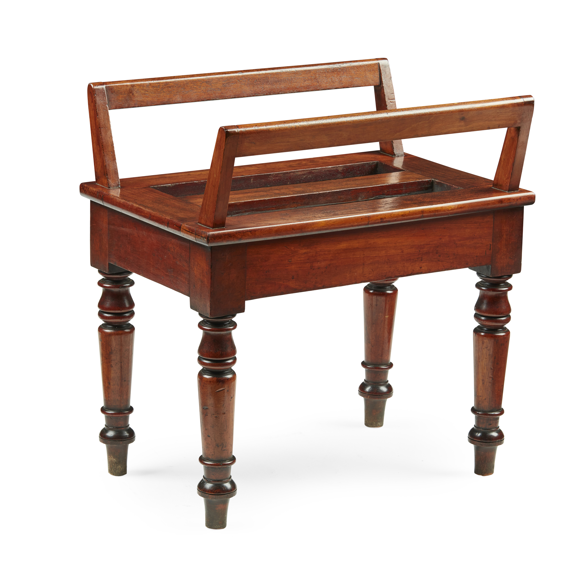 VICTORIAN MAHOGANY LUGGAGE STAND