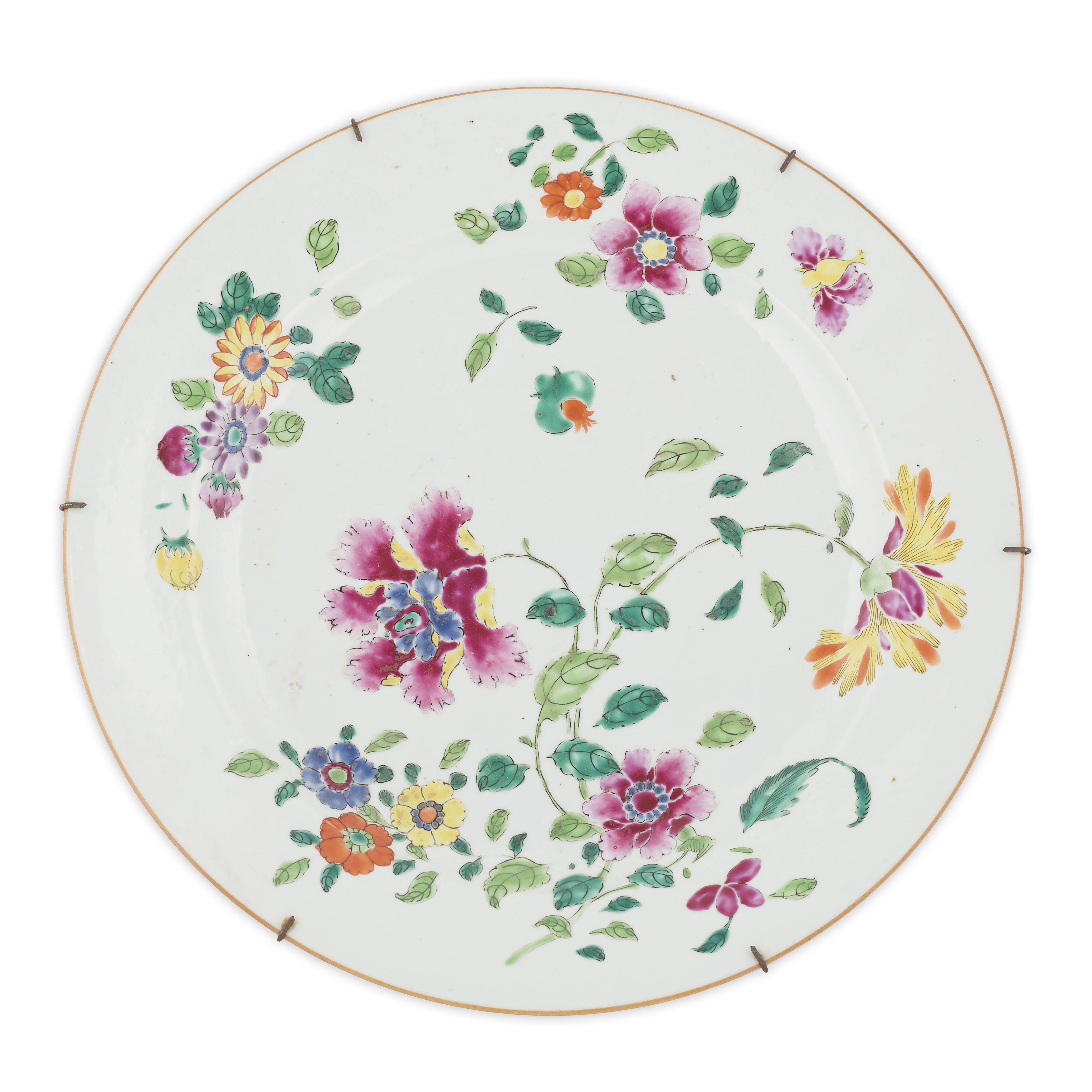 LARGE CHINESE FAMILLE ROSE DISH