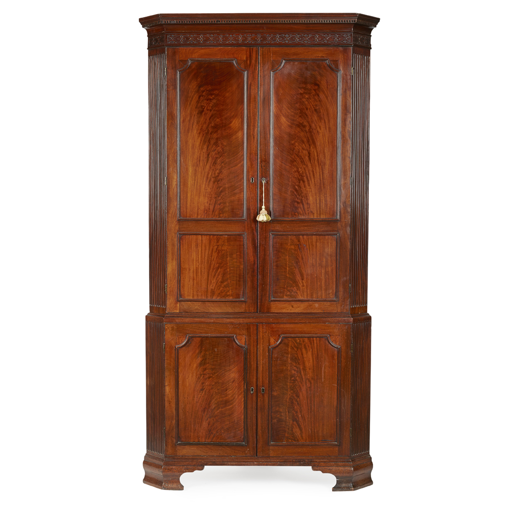 GEORGE III MAHOGANY CORNER CABINET