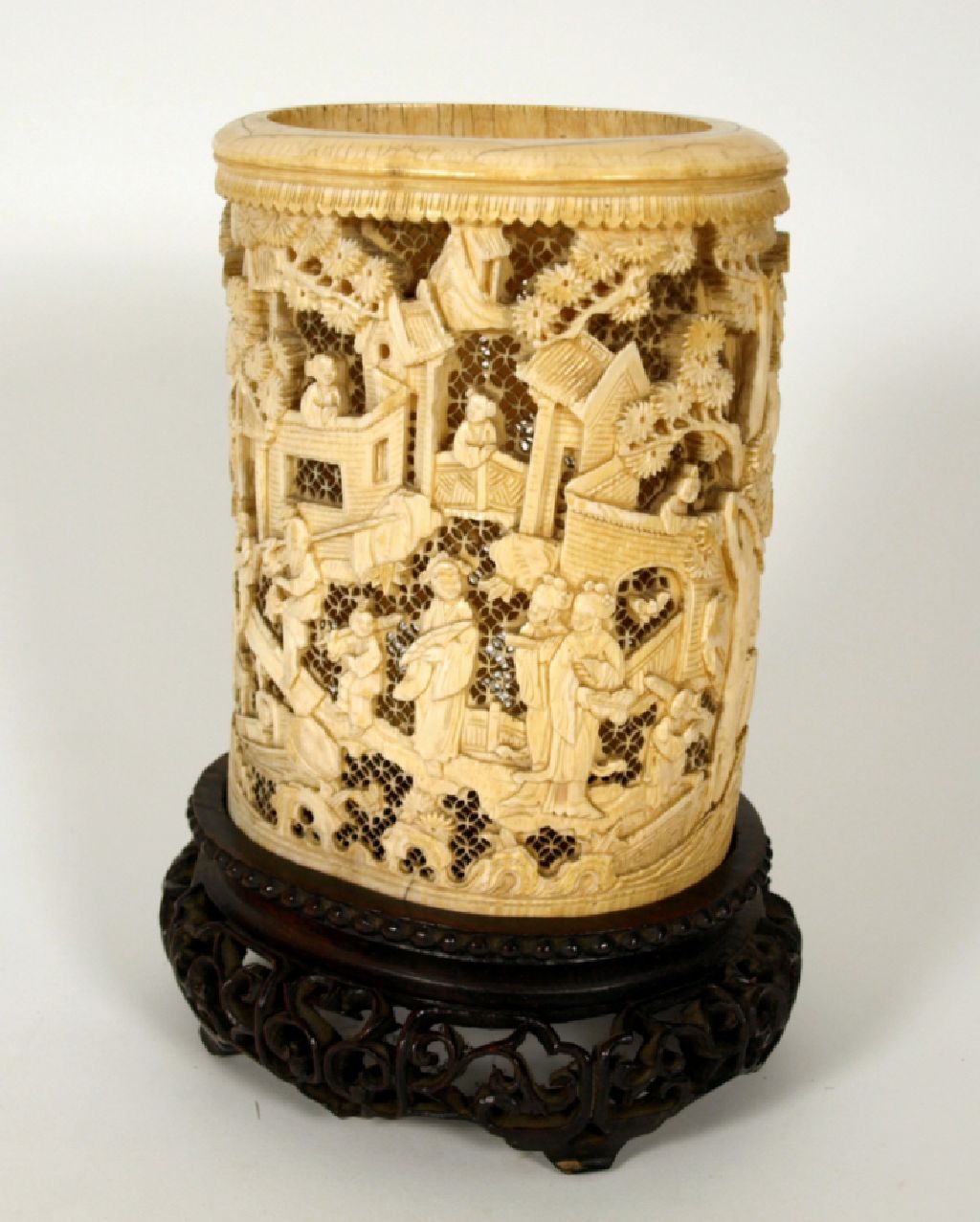 LARGE CHINESE IVORY BRUSH POT