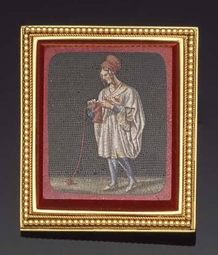 An antique micro mosaic brooch,