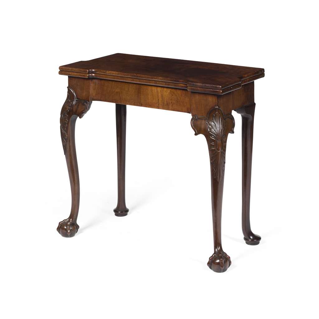 GEORGE II MAHOGANY GATELEG FOLDOVER TEA TABLE