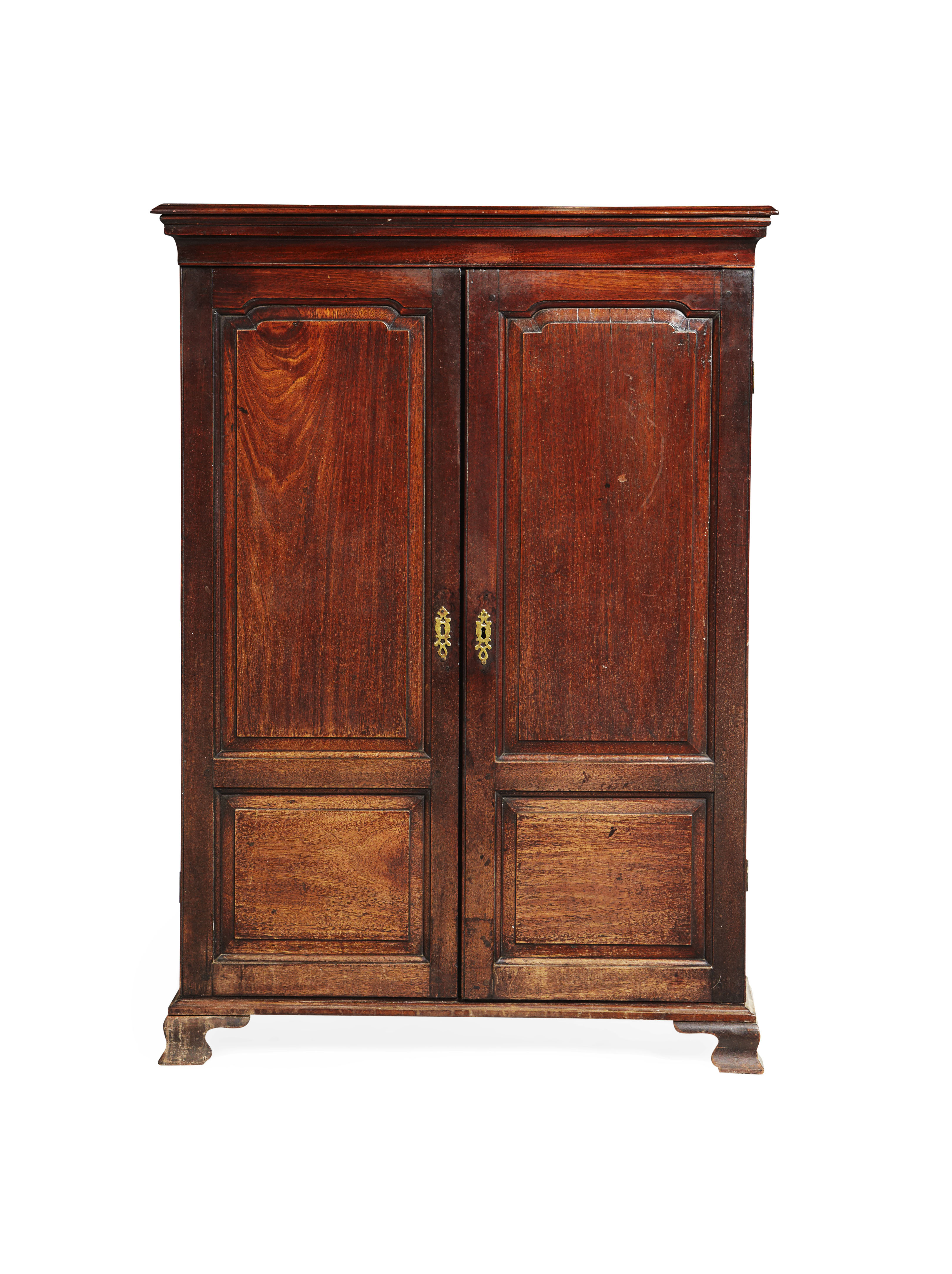 GEORGE III MAHOGANY SIDE CABINET