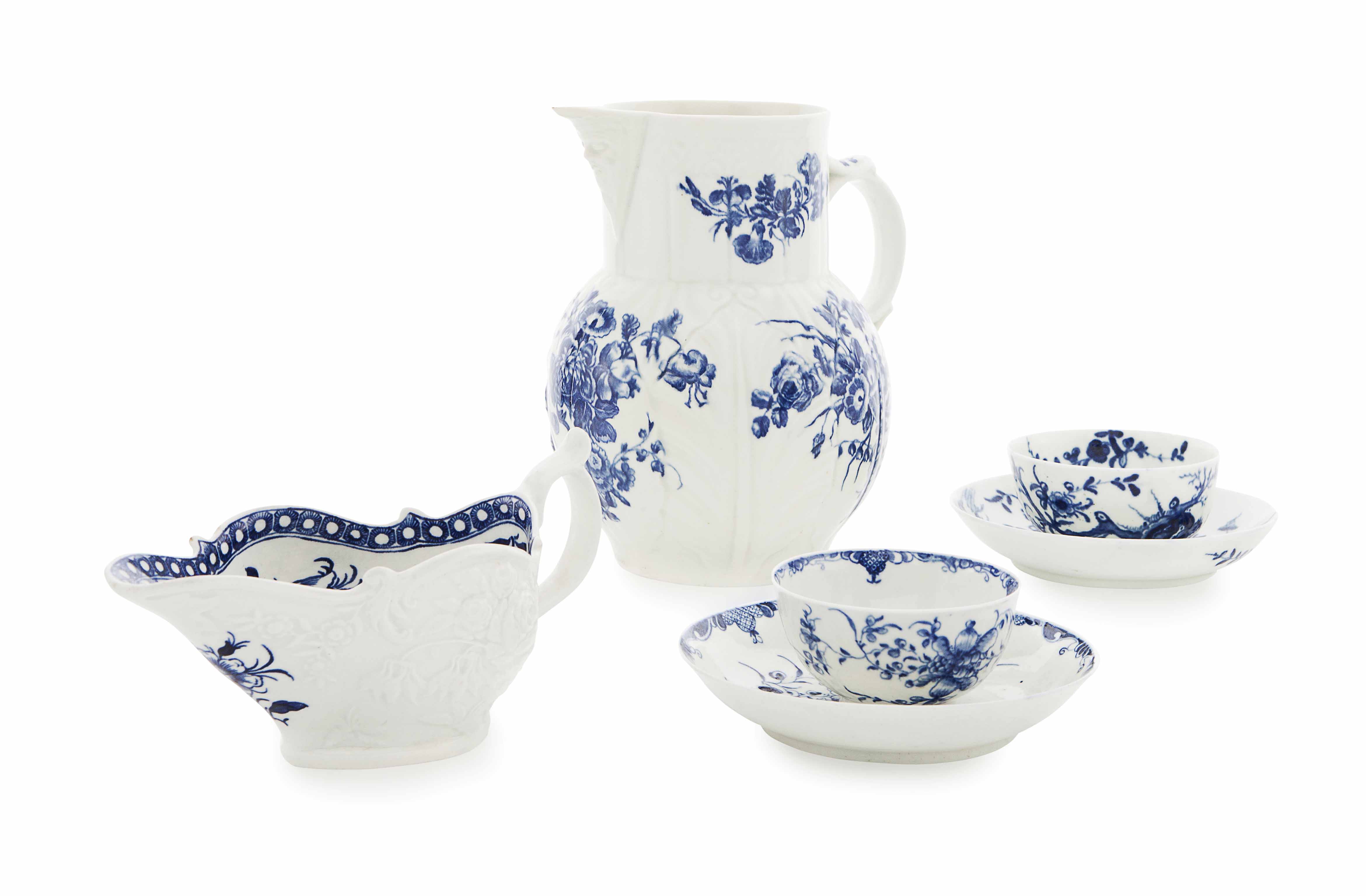 GROUP OF WORCESTER BLUE AND WHITE PORCELAIN