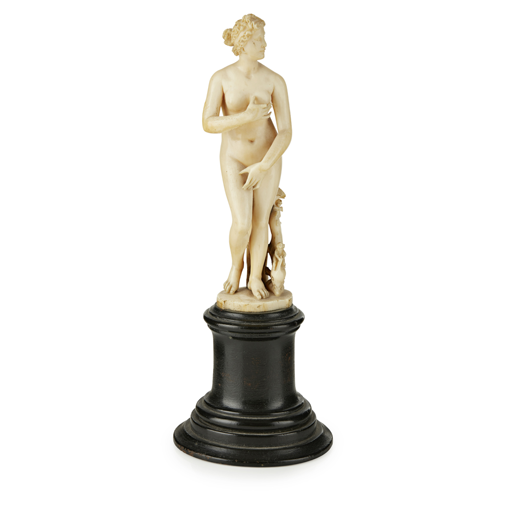 CONTINENTAL CARVED IVORY FIGURE OF THE VENUS DE' MEDICI