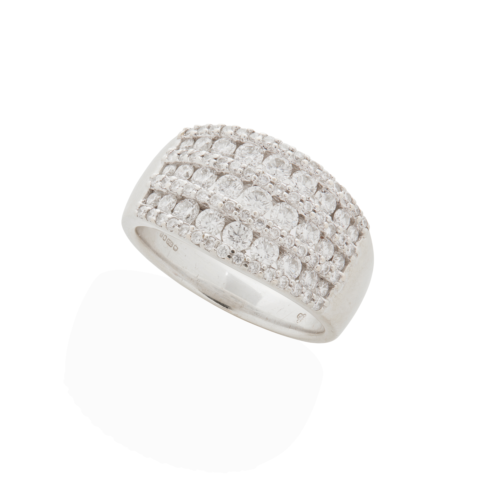 An 18ct gold diamond dress ring