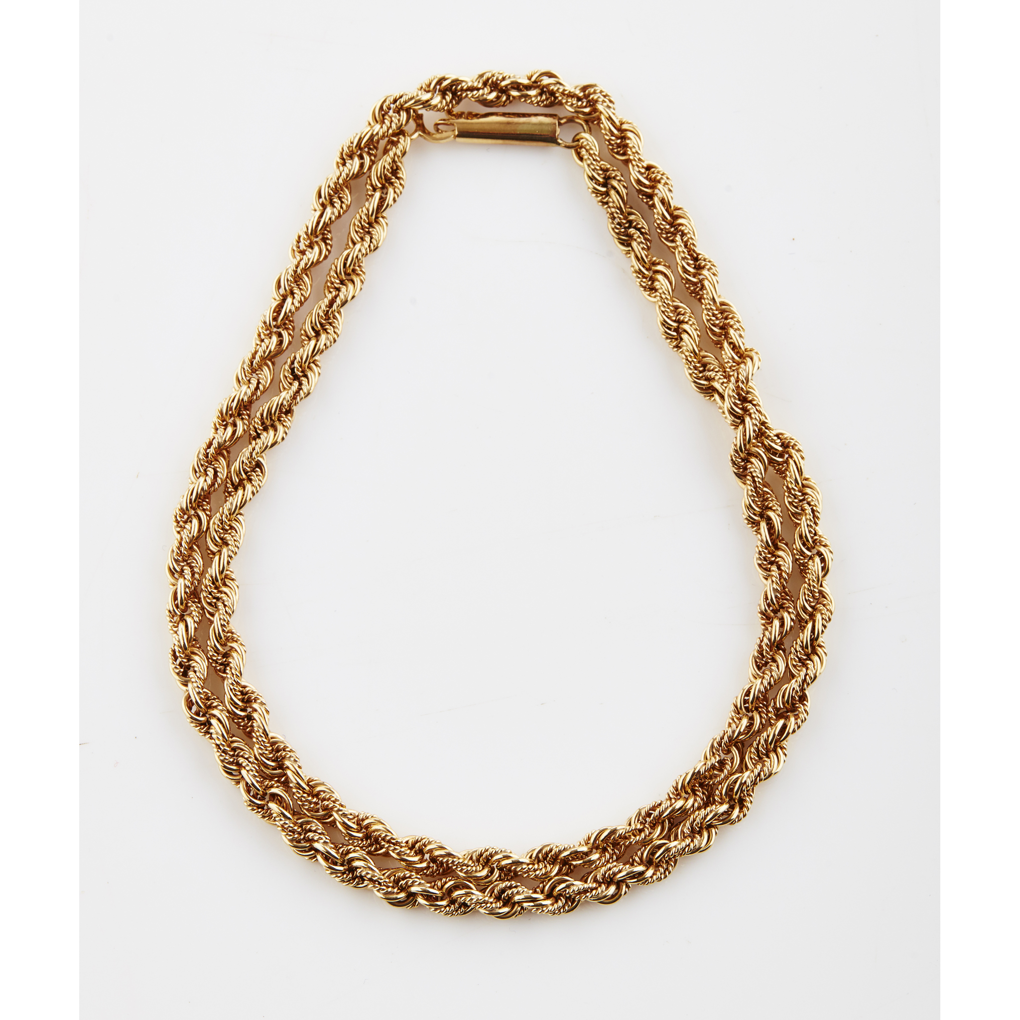 A 9ct gold rope twist necklace