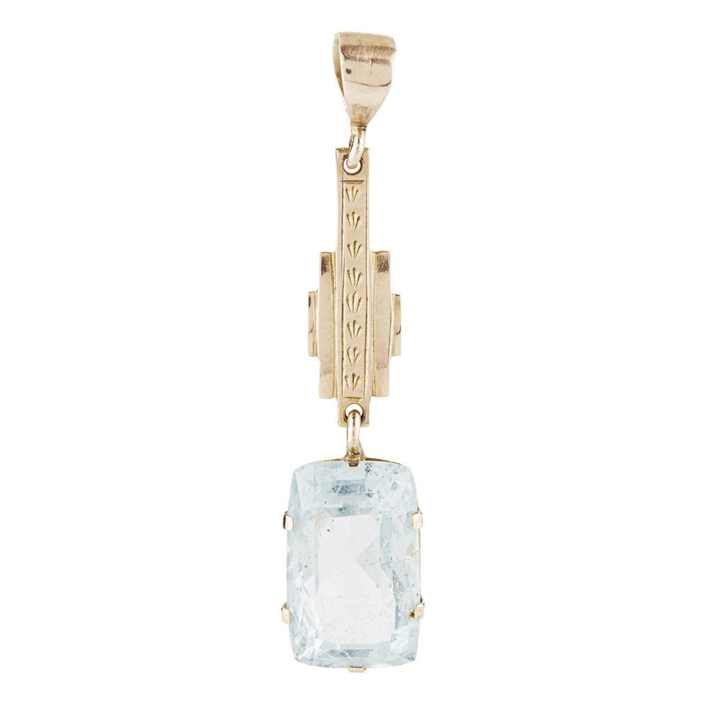 A suite of aquamarine jewellery