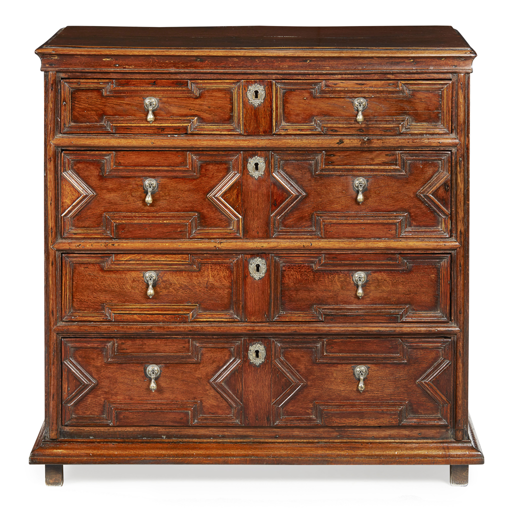 WILLIAM AND MARY OAK CHEST OF DRAWERS