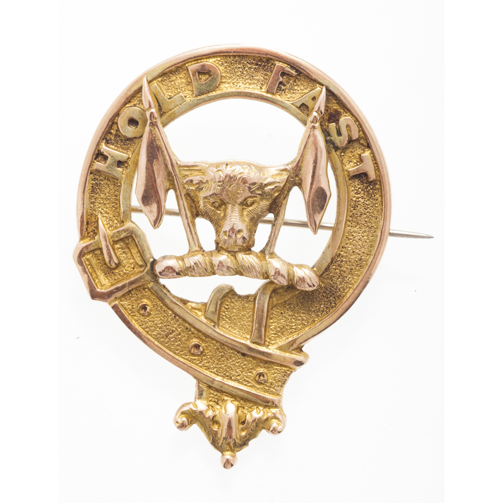 CLAN MACLEOD INTEREST - A Scottish gold provincial clan badge