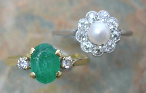 A floral cluster ring,