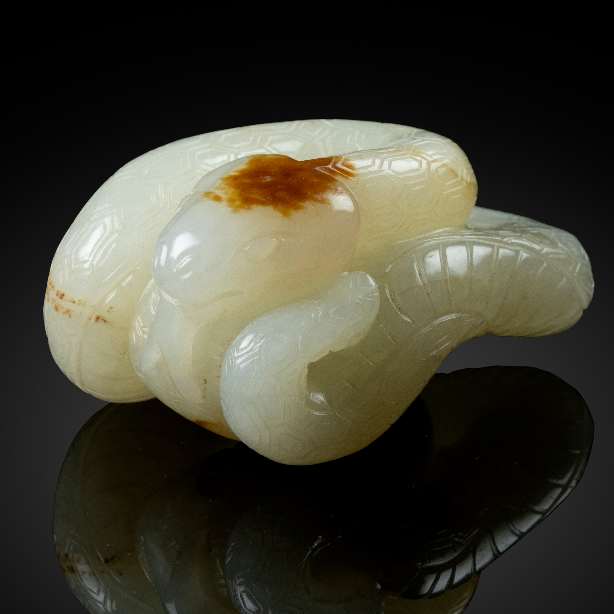 CHINESE WHITE JADE CARVING OF A SNAKE