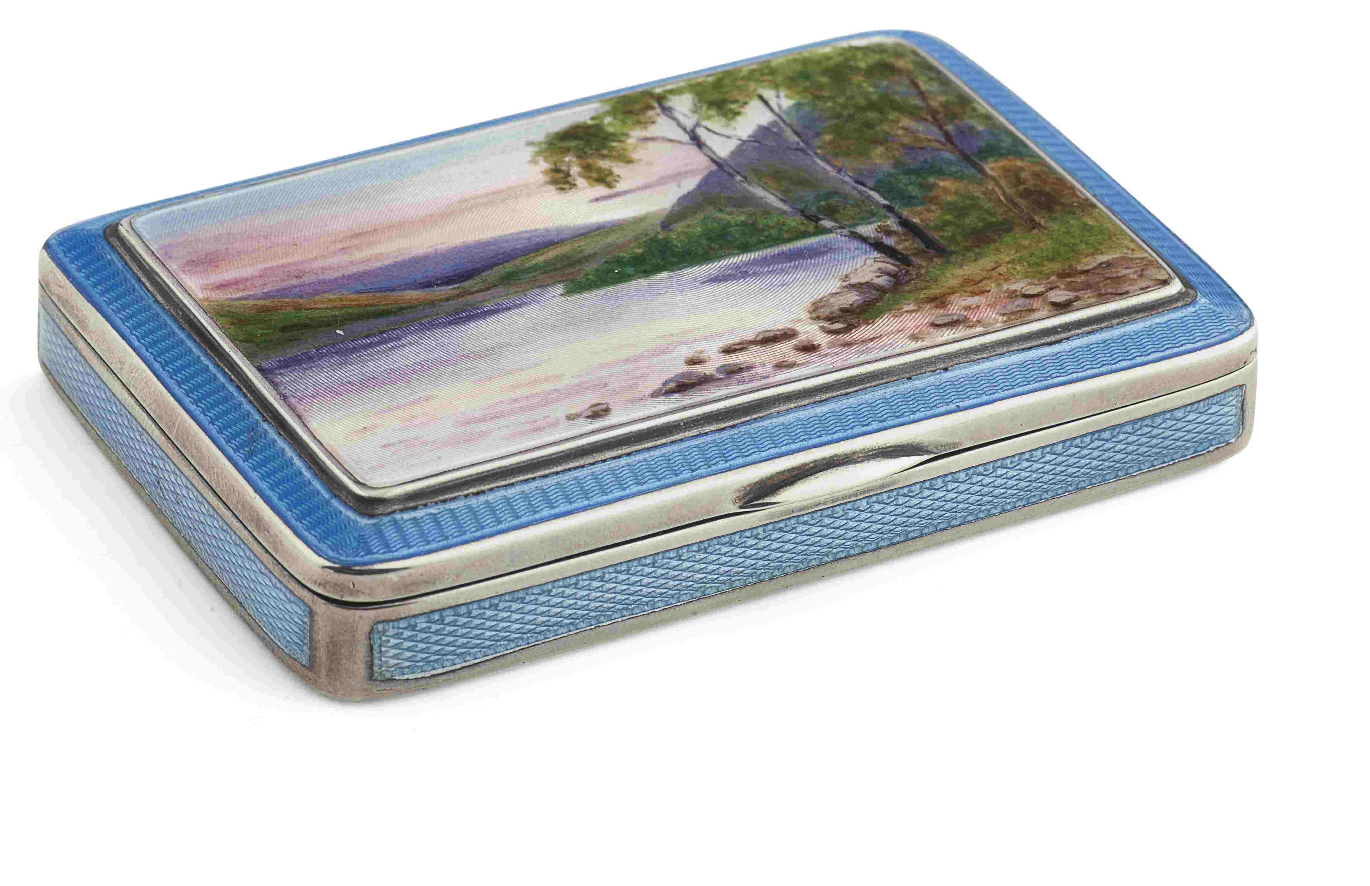 A continental enamel snuff box