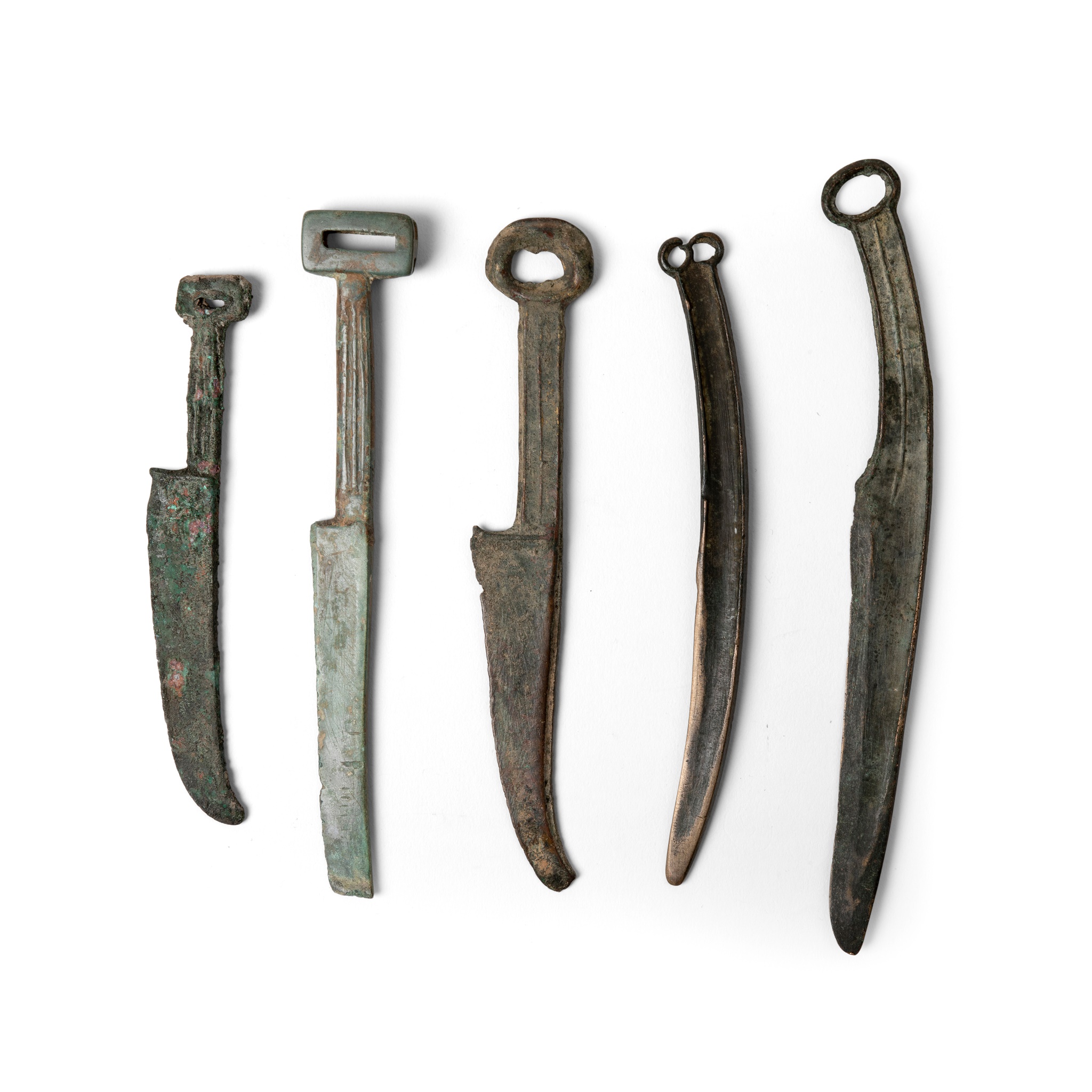 GROUP OF FIVE BRONZE HUNTING KNIVES