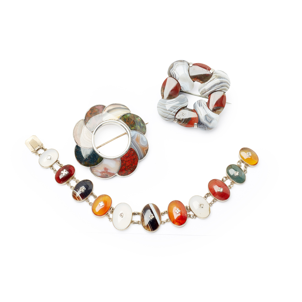 A collection of Scottish agate set jewellery