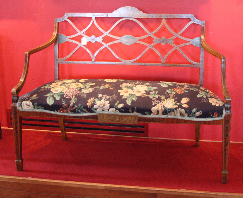 EXTRA LOT An Edwardian painted satinwood love seat