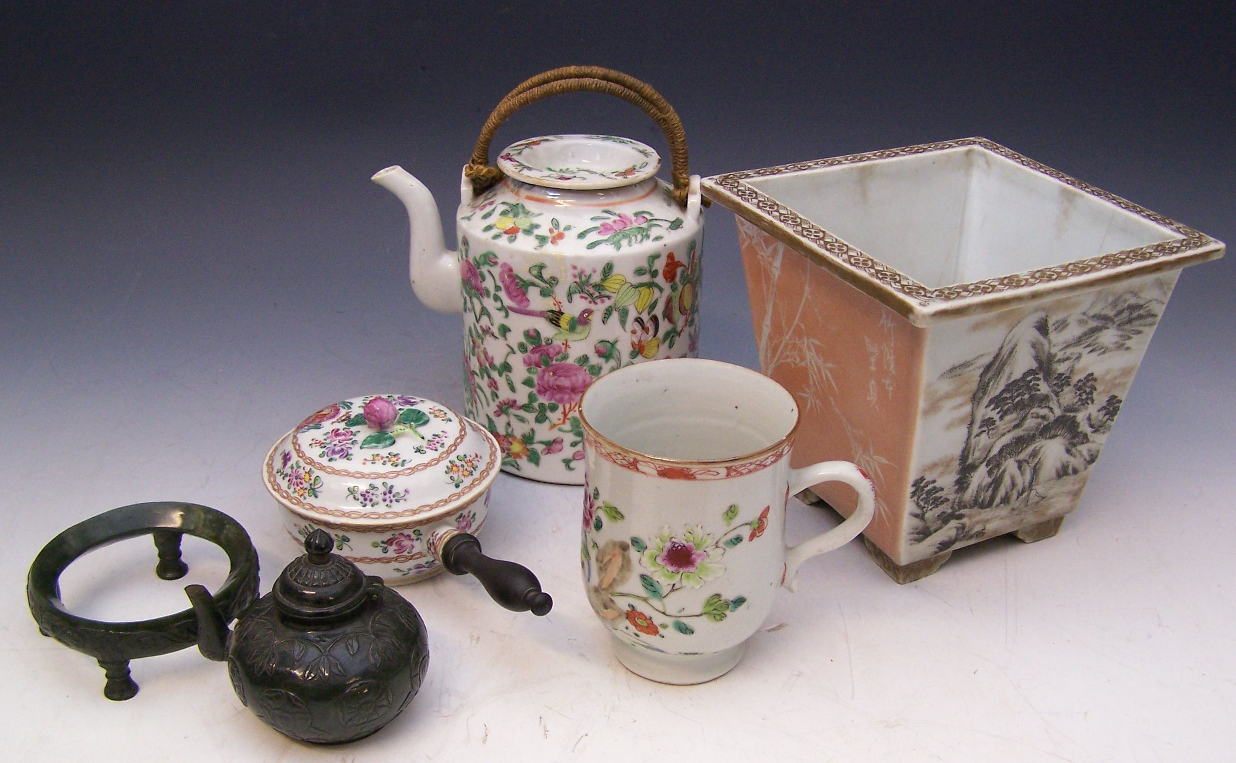 A Chinese famille rose teapot,