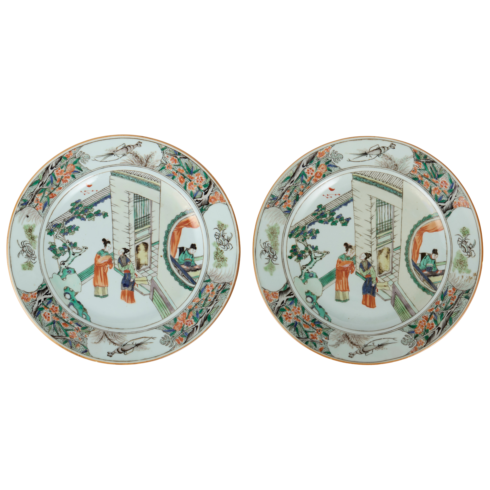 PAIR OF CHINESE WUCAI 'ROMANCE OF THE WESTERN CHAMBER' PLATES