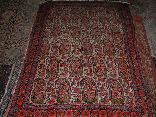 A Khamseh rug