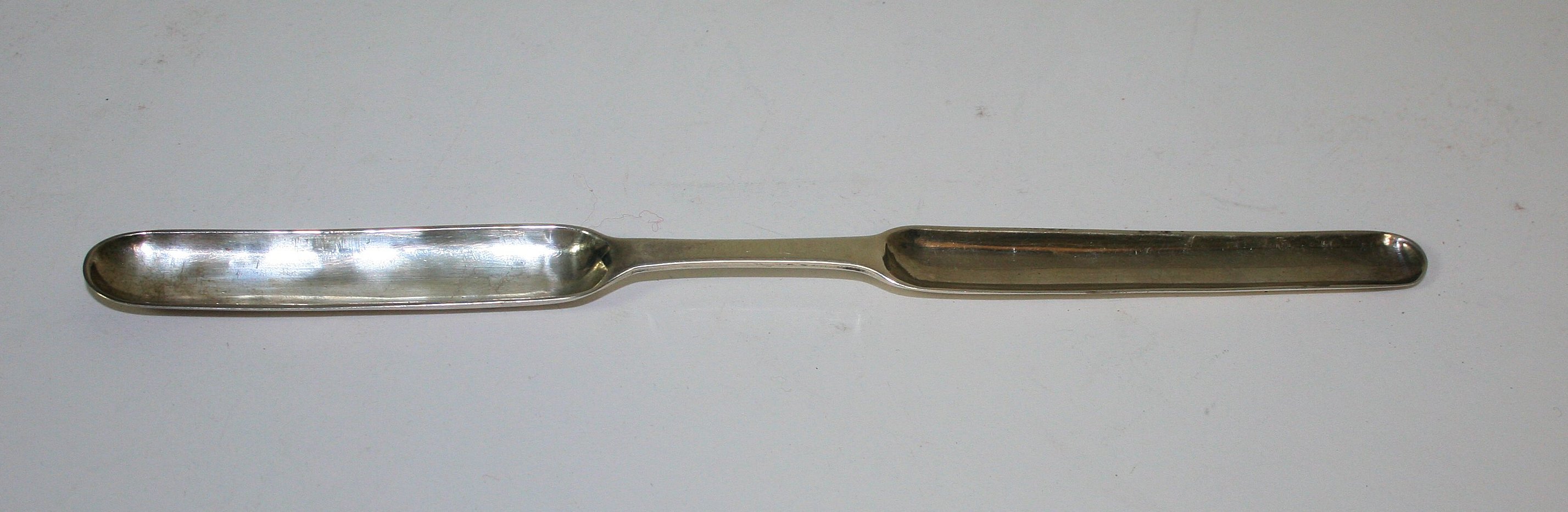 A George III marrow scoop