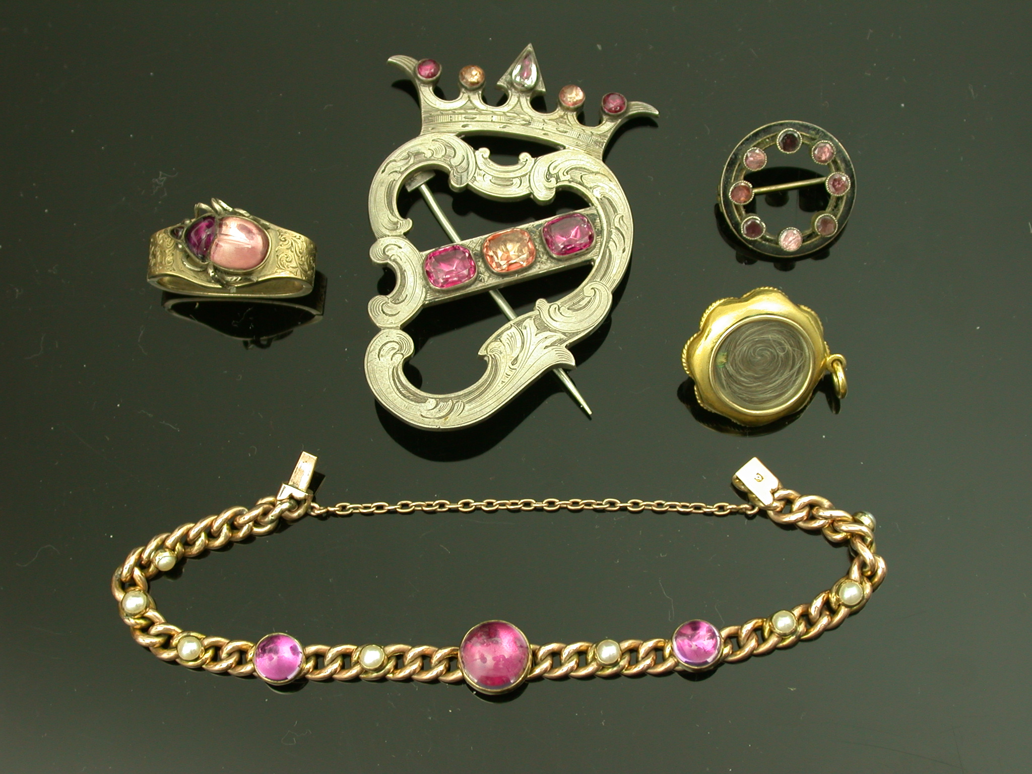 A collection of items,