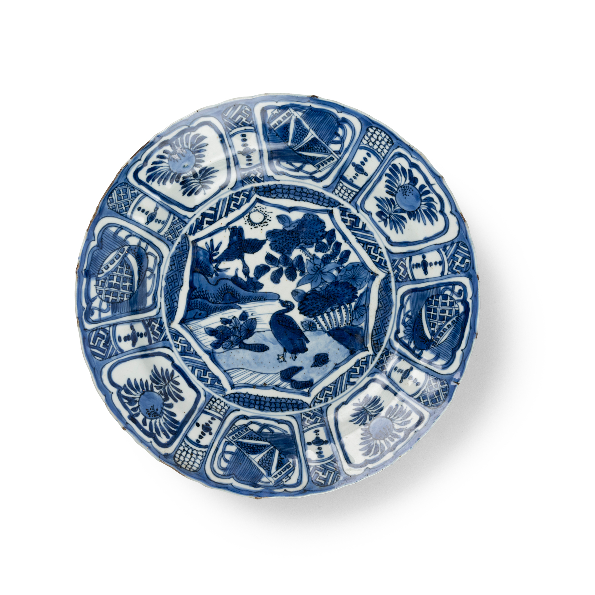 CHINESE BLUE AND WHITE 'KRAAK' PLATE