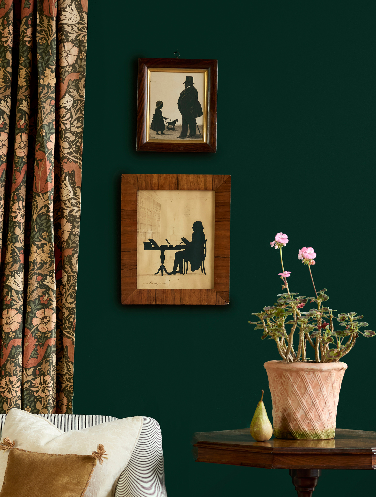 GROUP OF PORTRAIT SILHOUETTES BY AUGUSTE EDOUART (1789-1861)