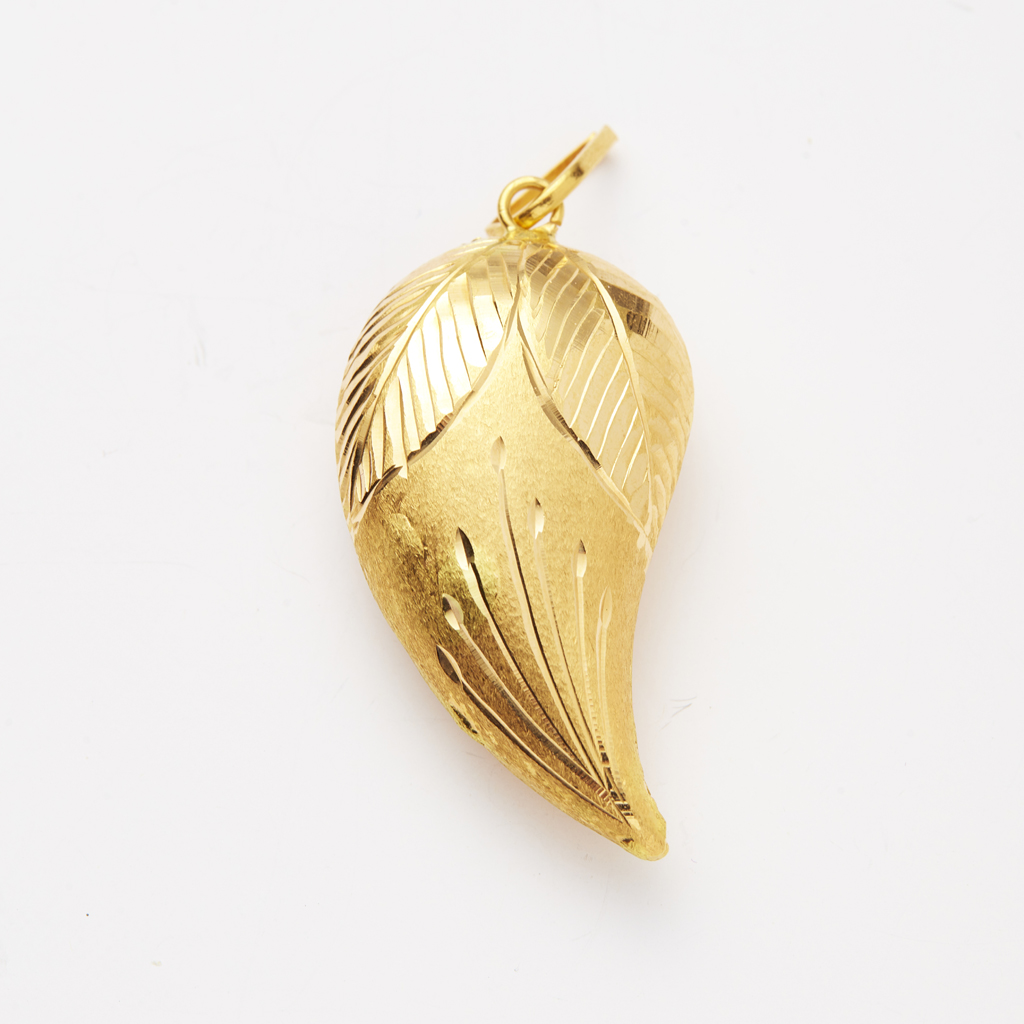 A contemporary pendant