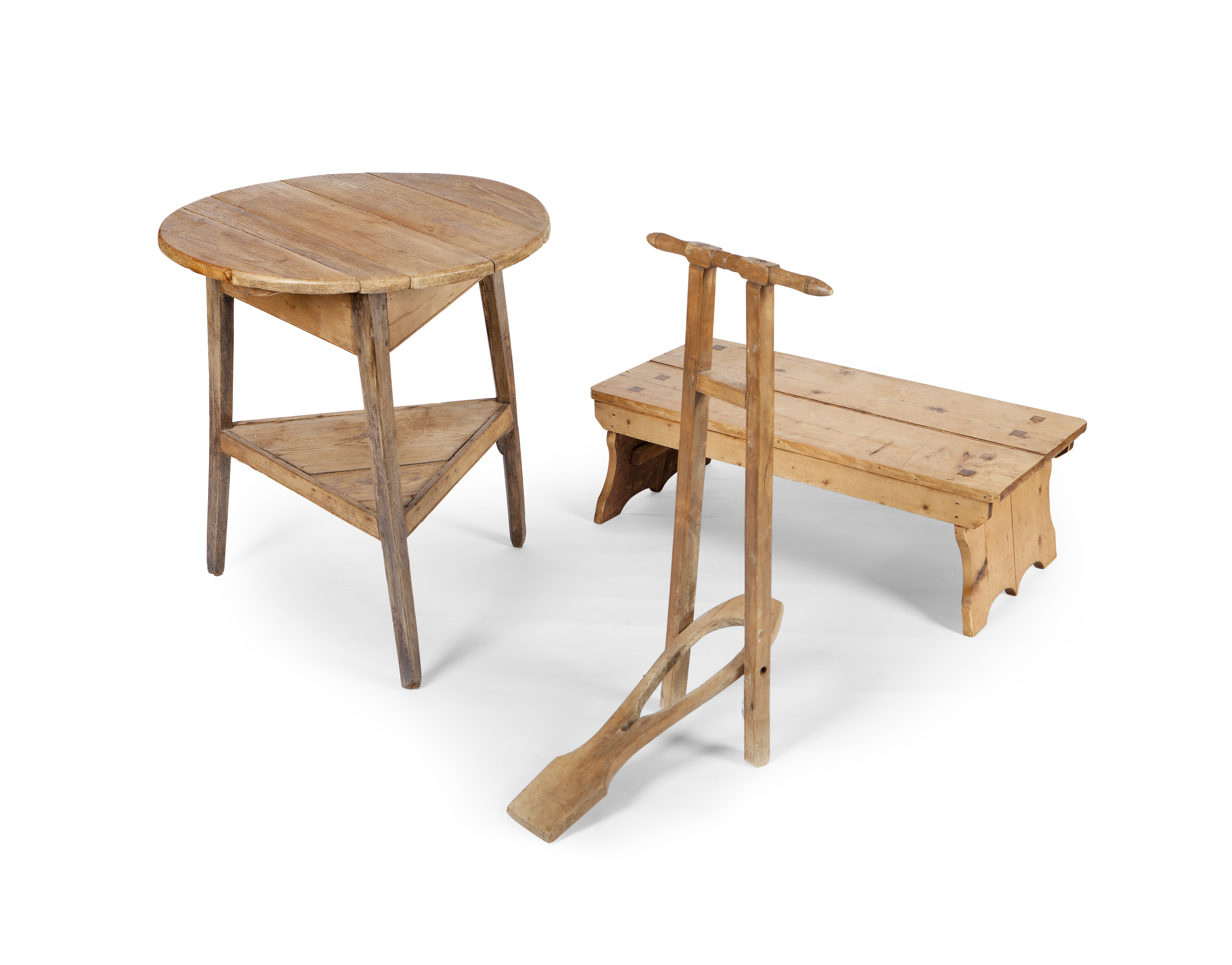 VICTORIAN PINE CRICKET TABLE