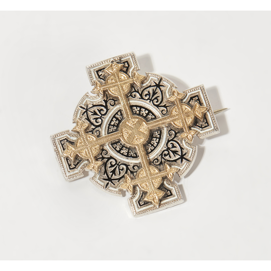 A Victorian enamelled brooch