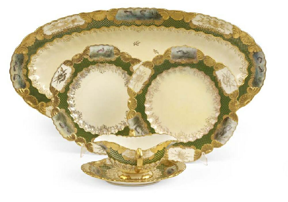 A late 19th century Coalport fish service