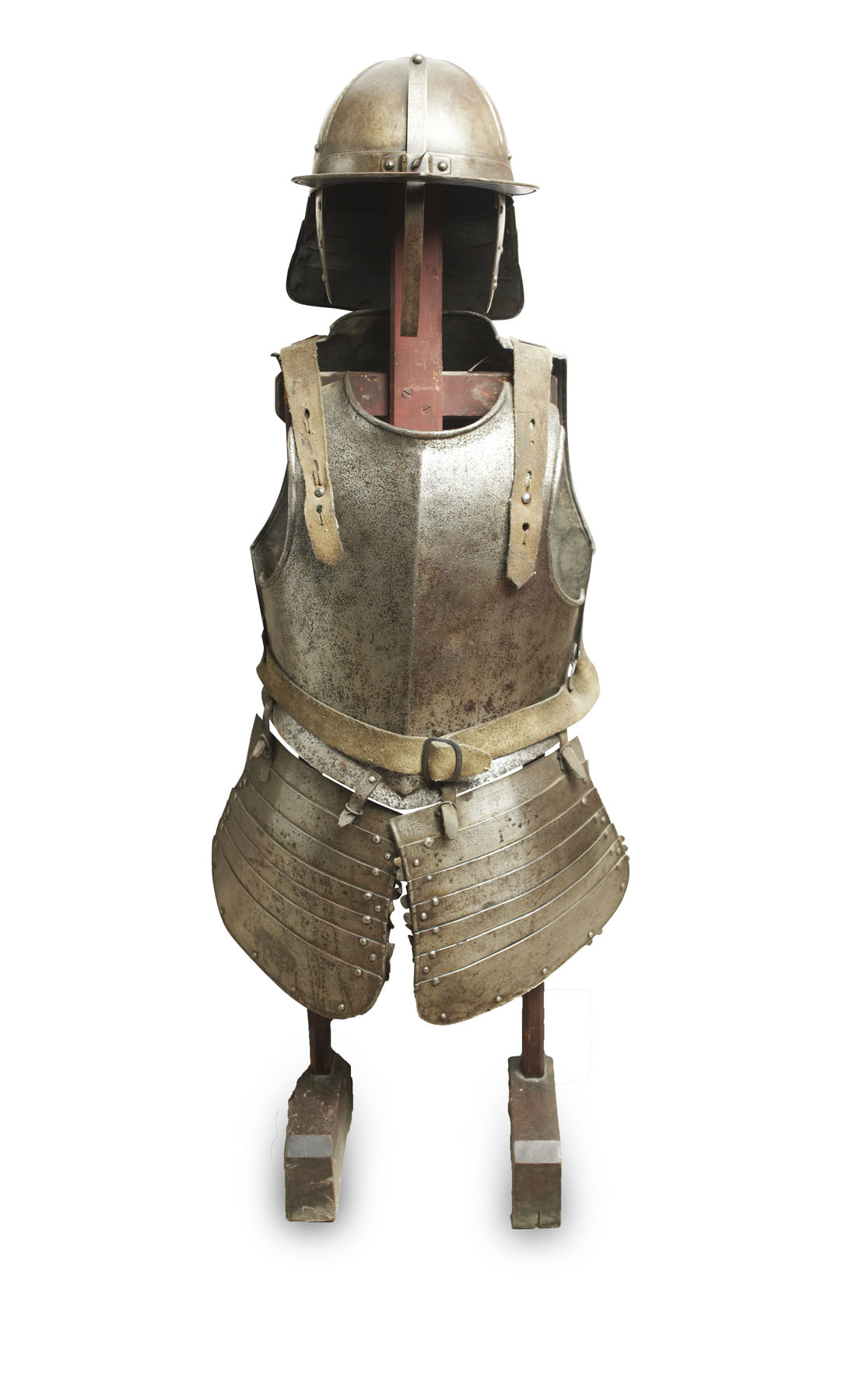 COMPOSITE CROMWELLIAN CAVALRY TROOPER’S HALF ARMOUR WITH LOBSTERTAIL HELMET