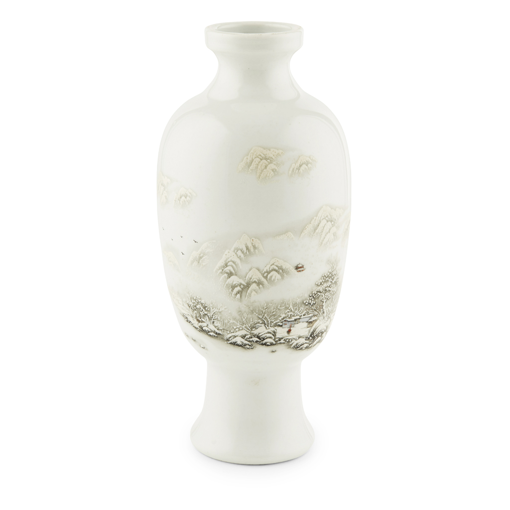 FAMILLE ROSE AND GRISAILLE 'WINTER LANDSCAPE' VASE
