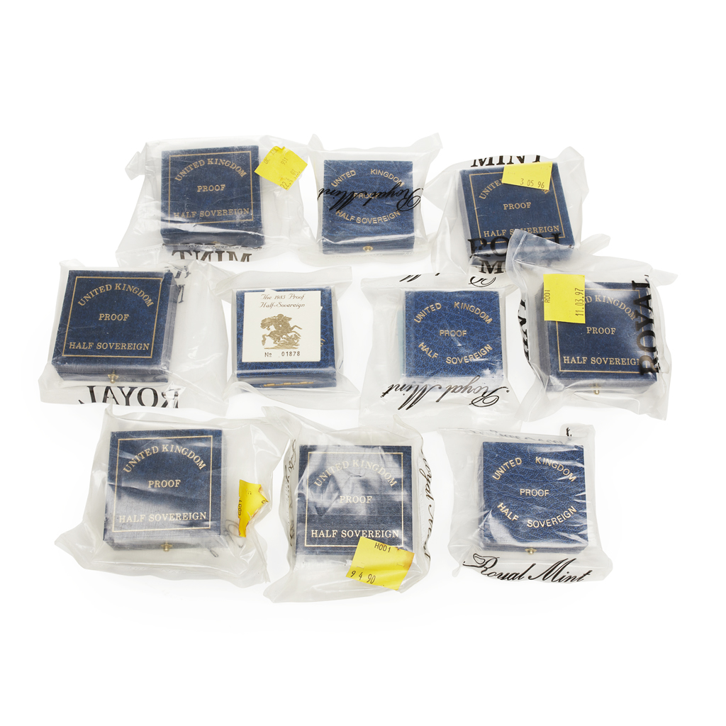 U.K. - A group of ten proof gold half sovereigns