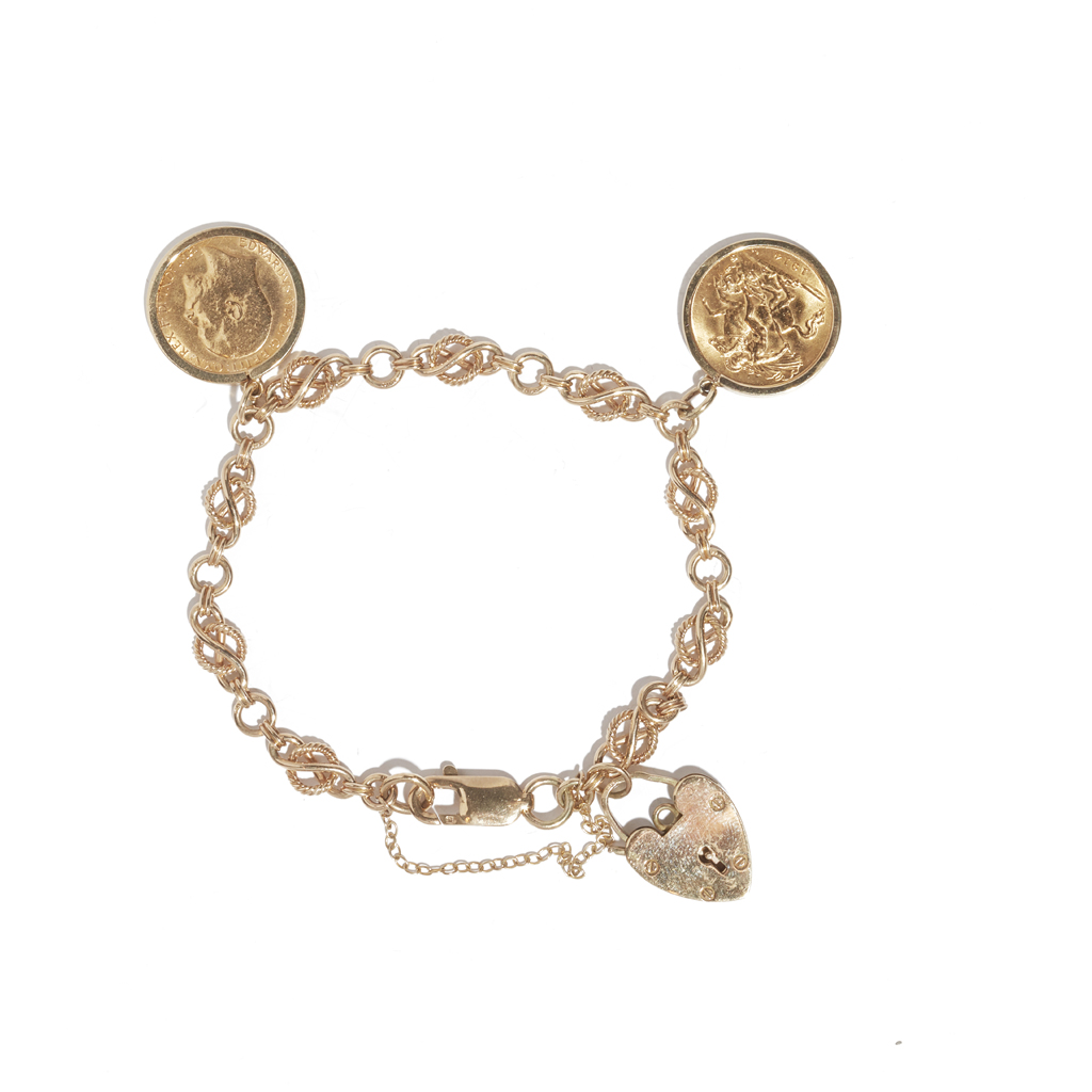 A 9ct gold bracelet