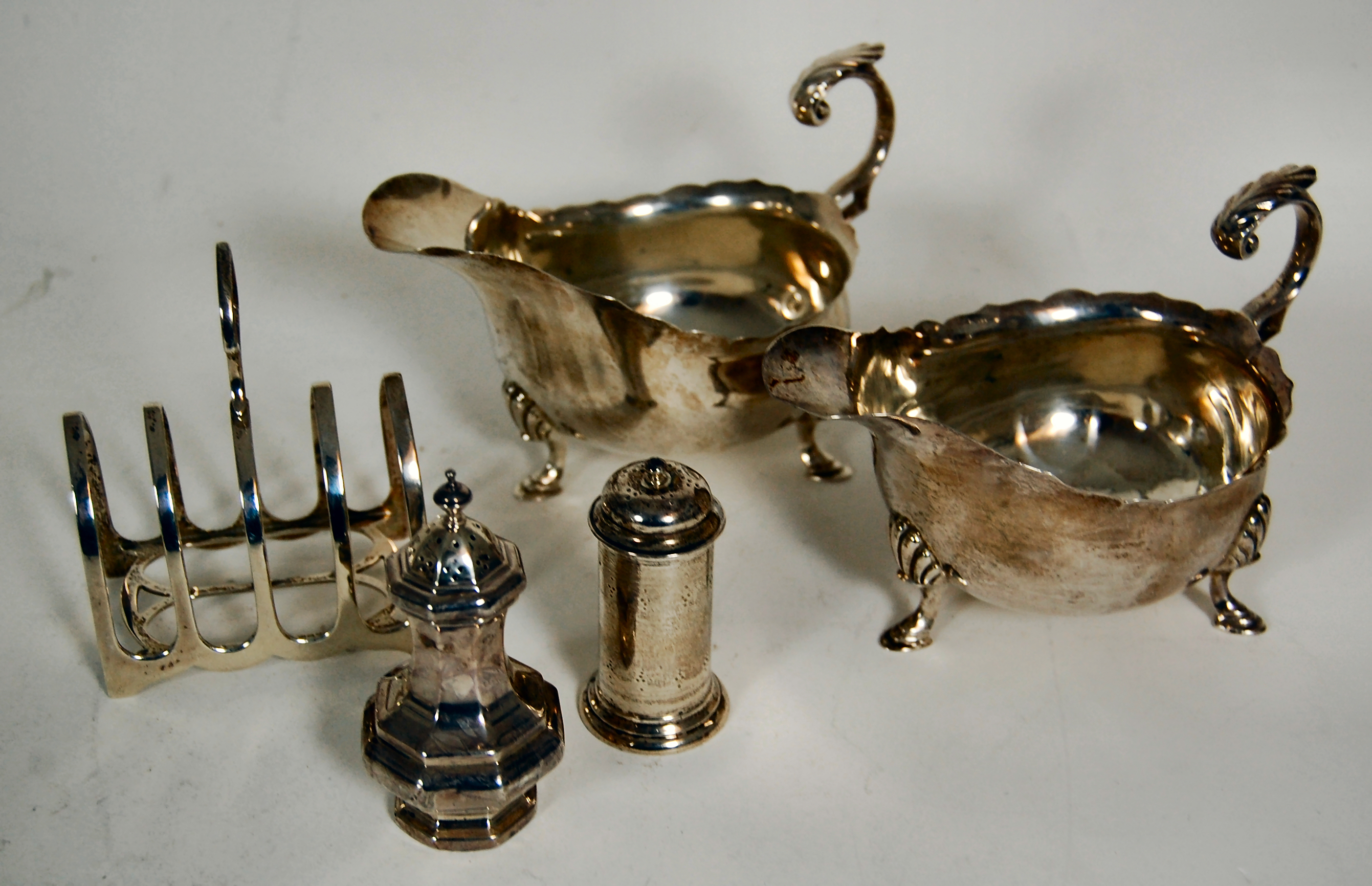 A pair of sauceboats