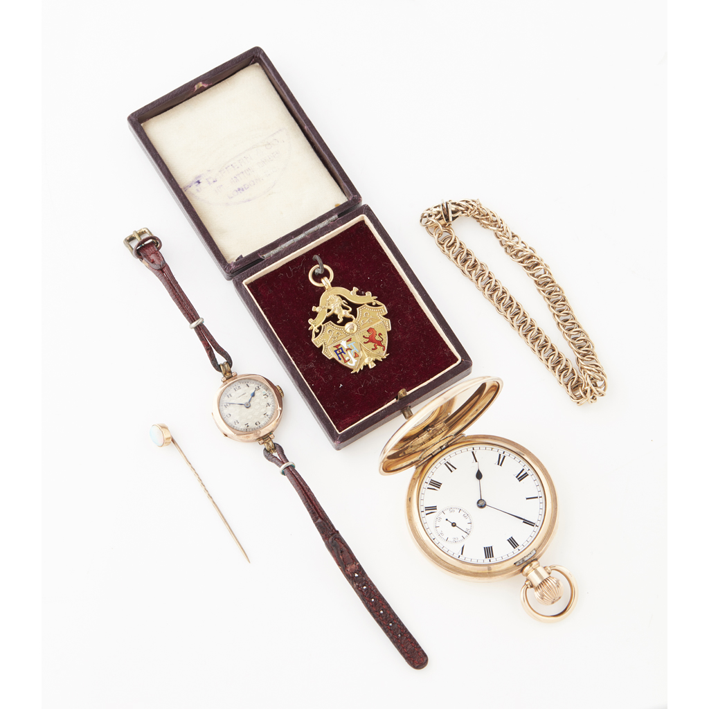 A collection of jewellery