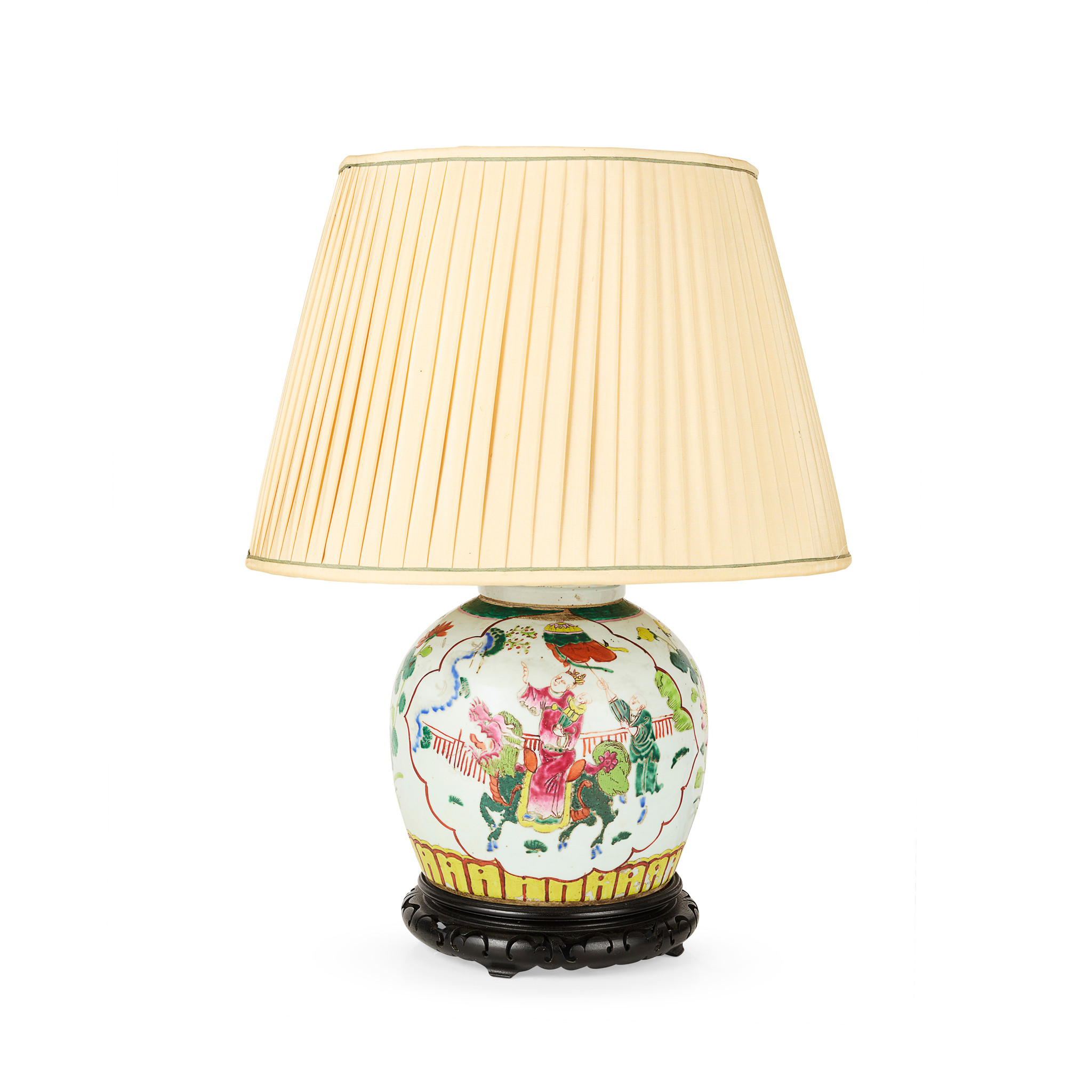 CHINESE FAMILLE ROSE PORCELAIN VASE LAMP