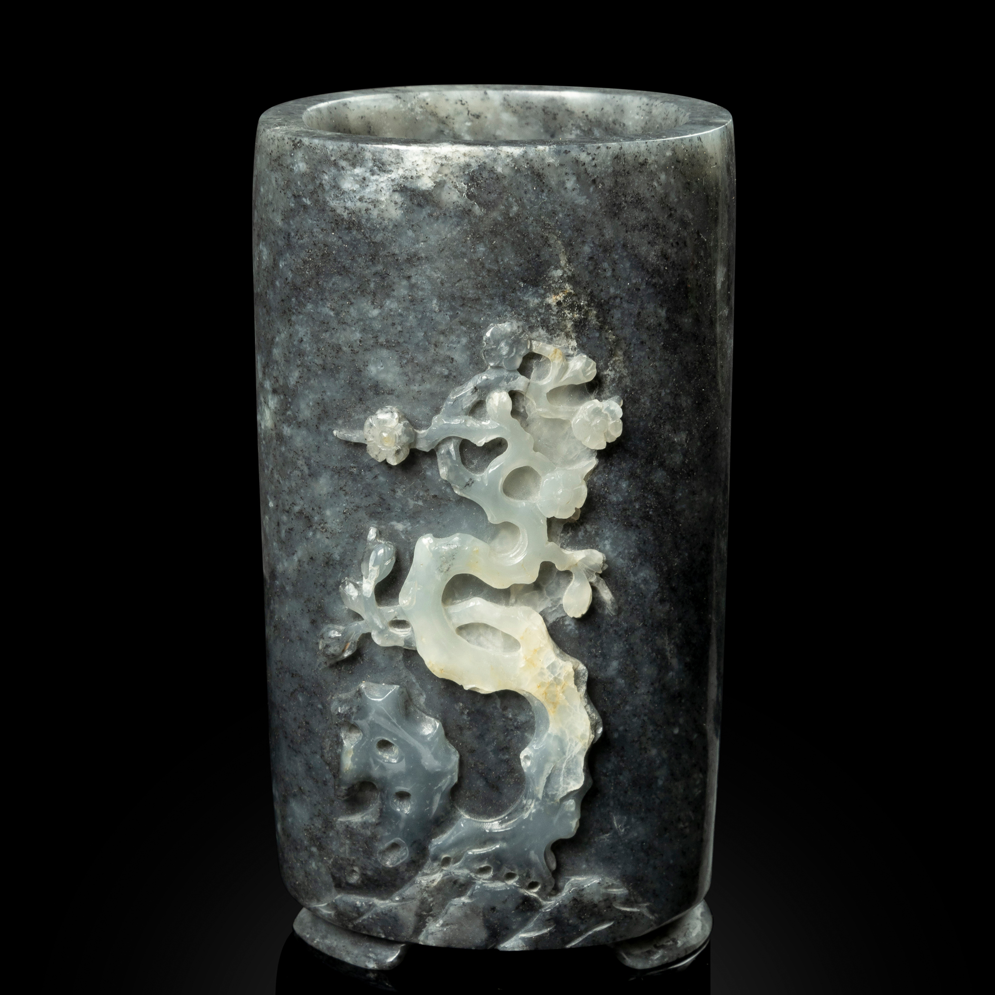 CHINESE GREY AND WHITE JADE 'PRUNUS TREE' BRUSH POT