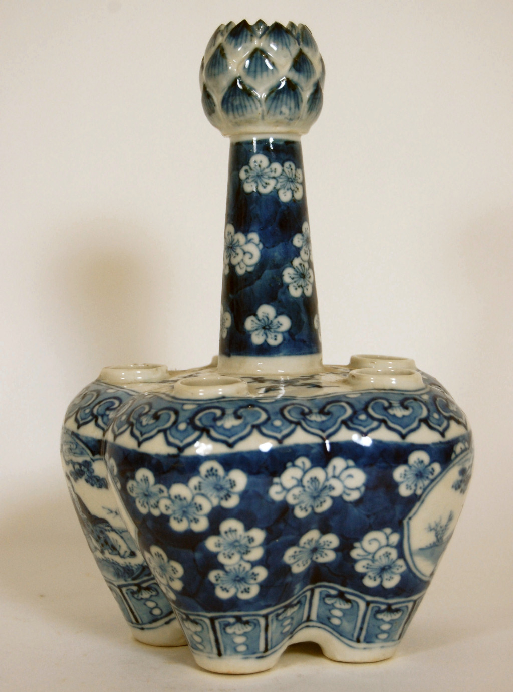CHINESE BLUE PAINTED TULIP VASE
