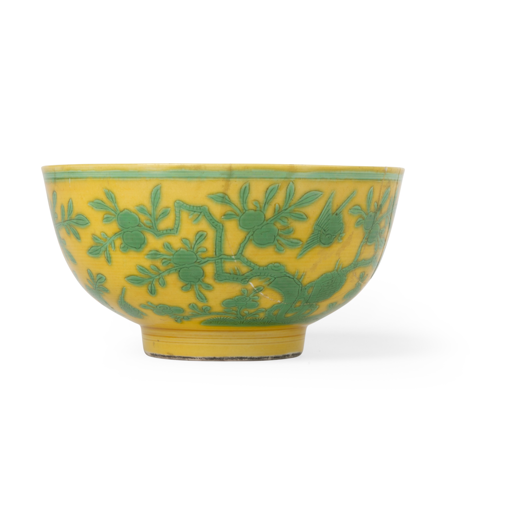 YELLOW-GROUND GREEN-ENAMELLED 'PEACH TREES' BOWL
