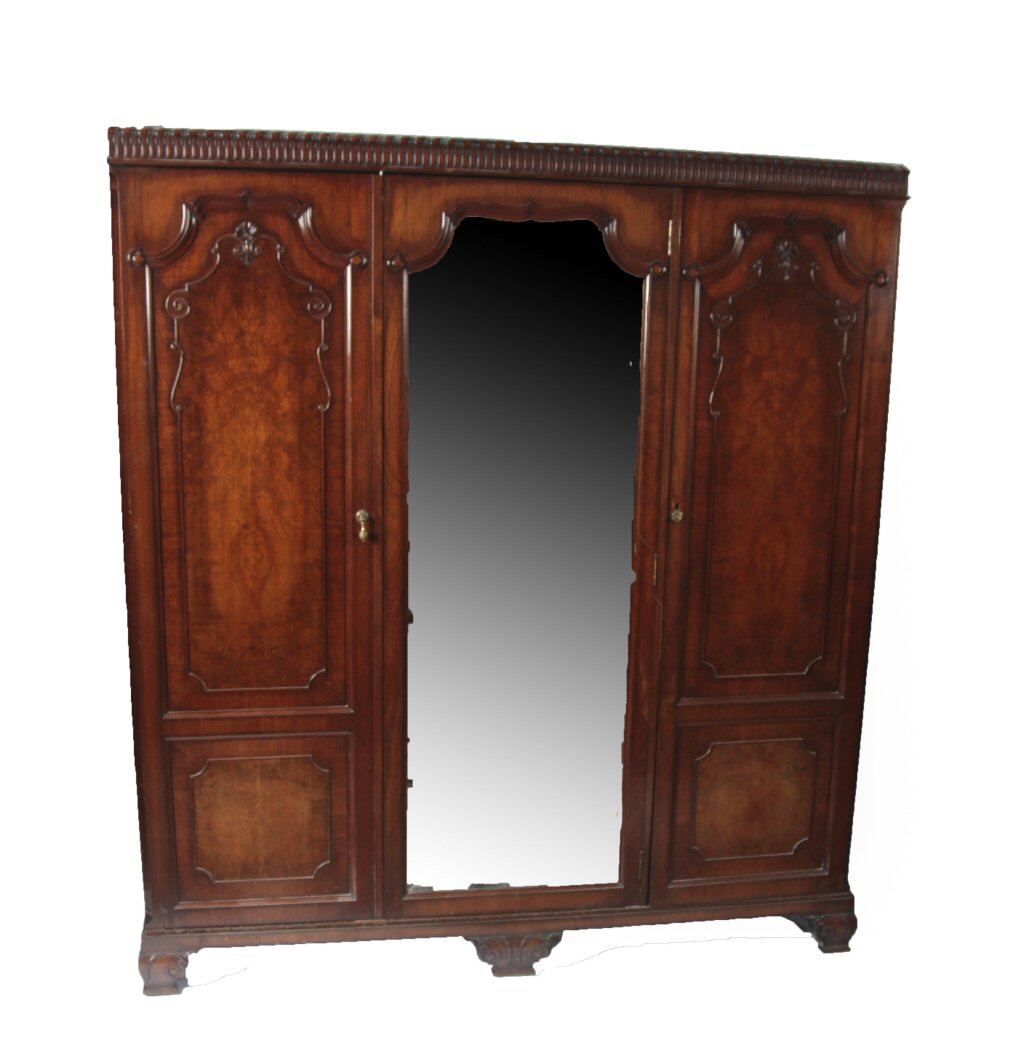 THREE PIECE MAHOGANY BEDROOM SUITE