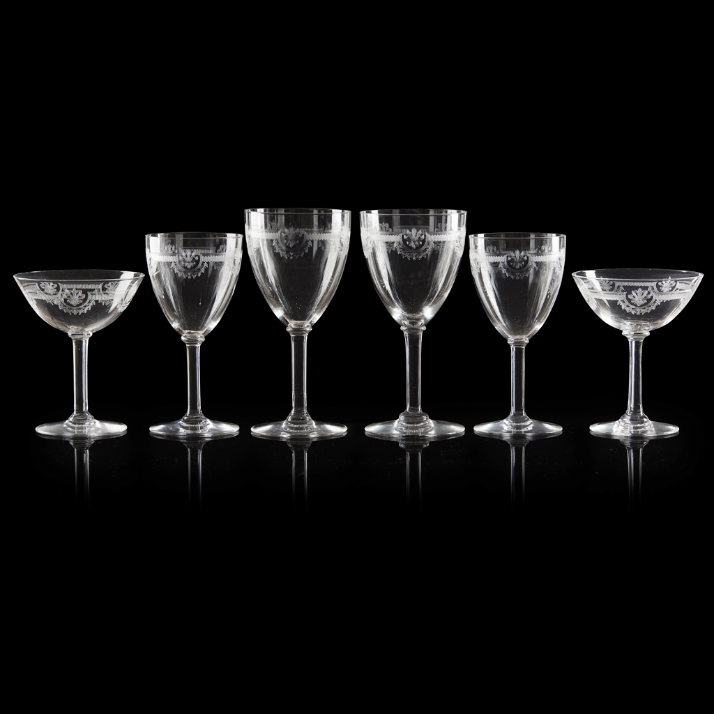 PART SUITE OF ST. LOUIS 'MANON' PATTERN GLASS