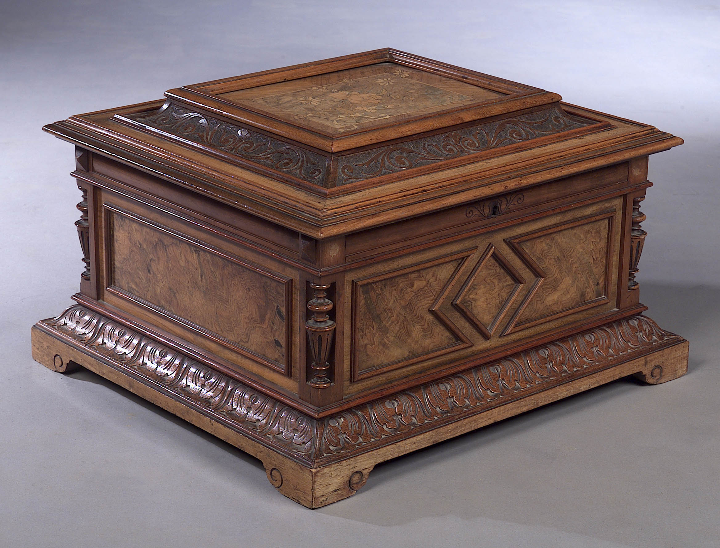 A 19th century walnut-cased polyphone