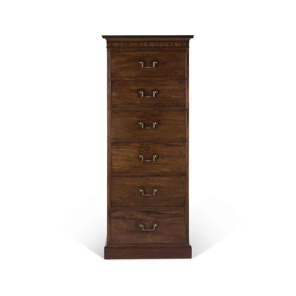 GEORGIAN MAHOGANY TALL CHEST OF DRAWERS