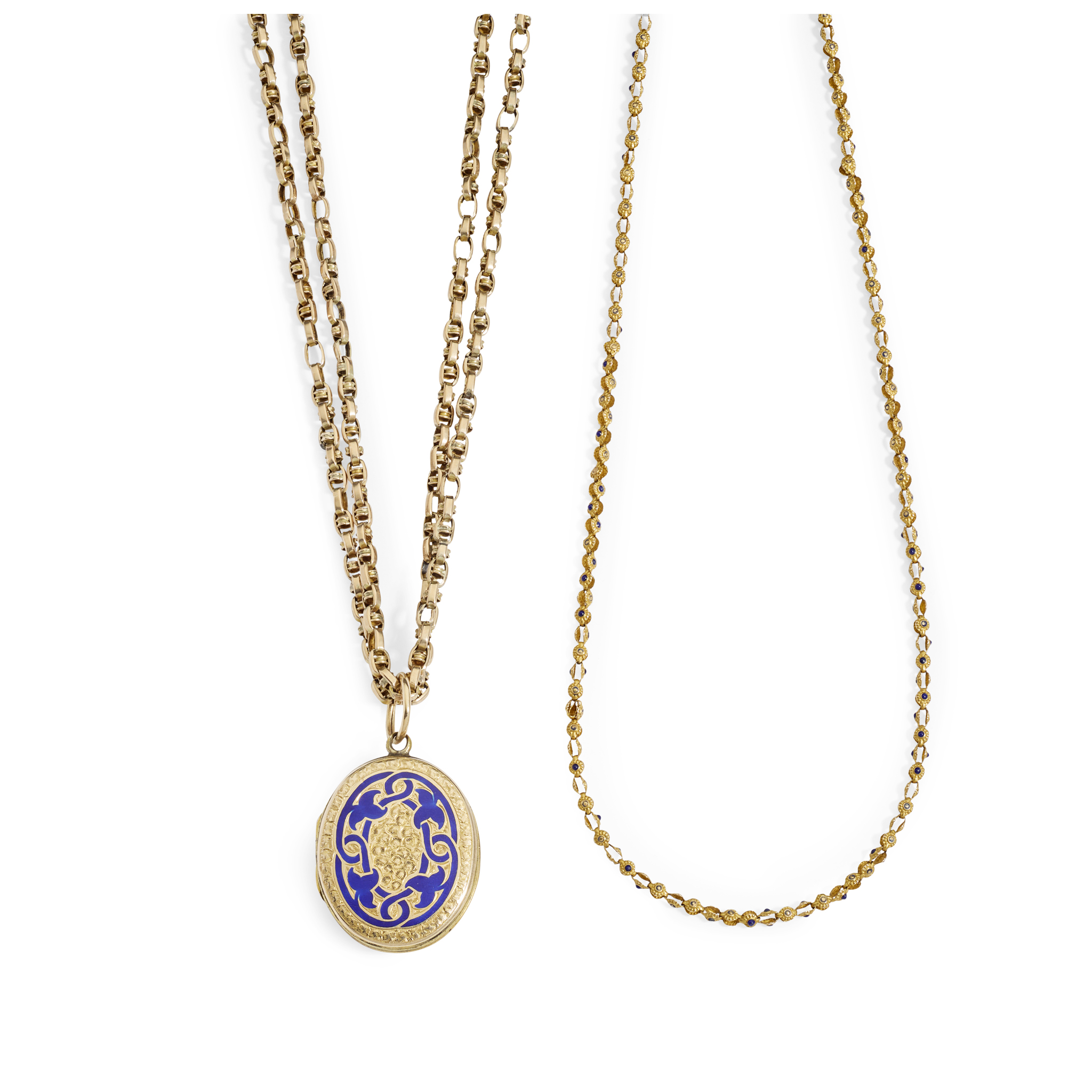 A belcher-link muff chain