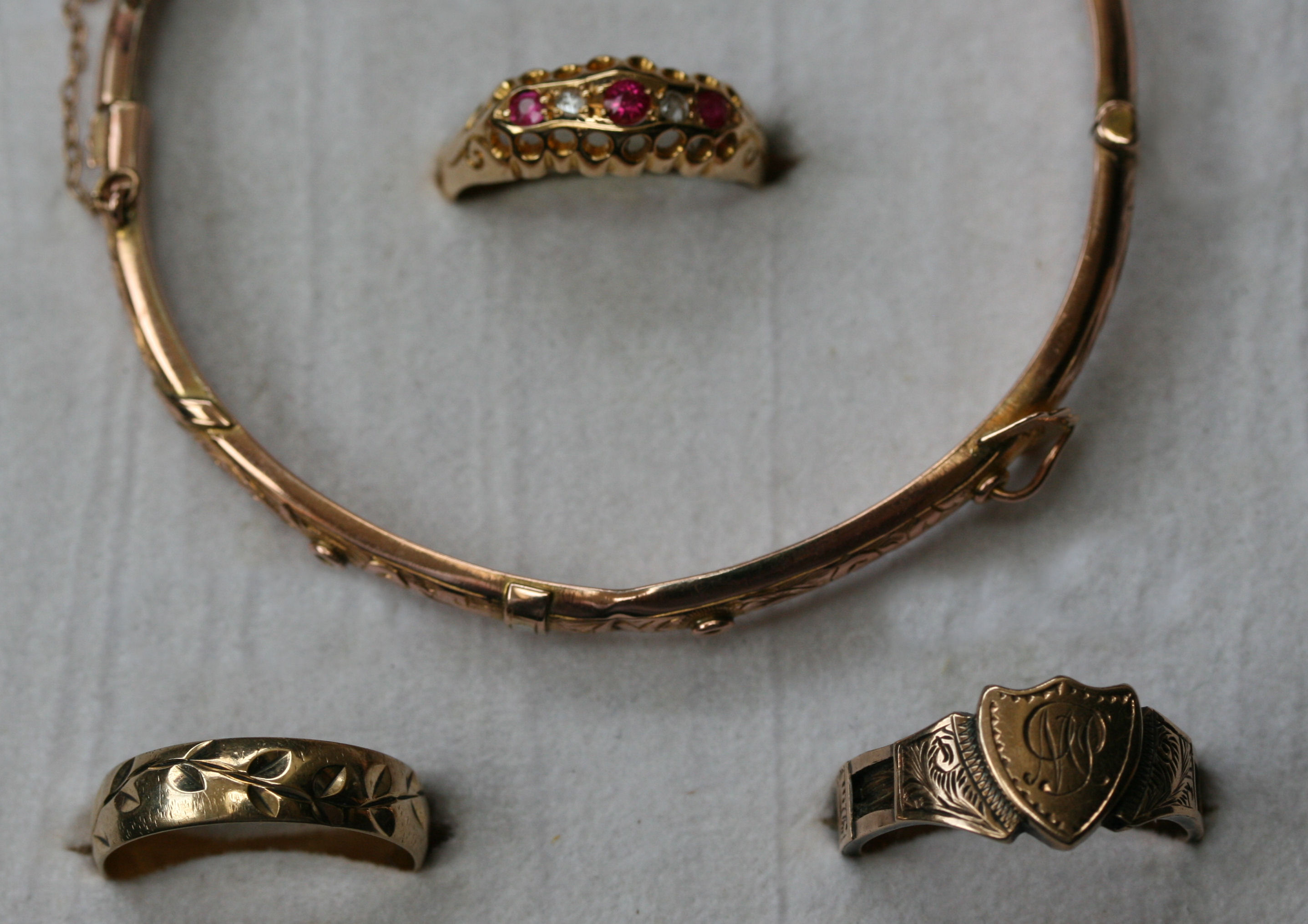 An early 20th century 18ct gold mounted ruby and diamond ring