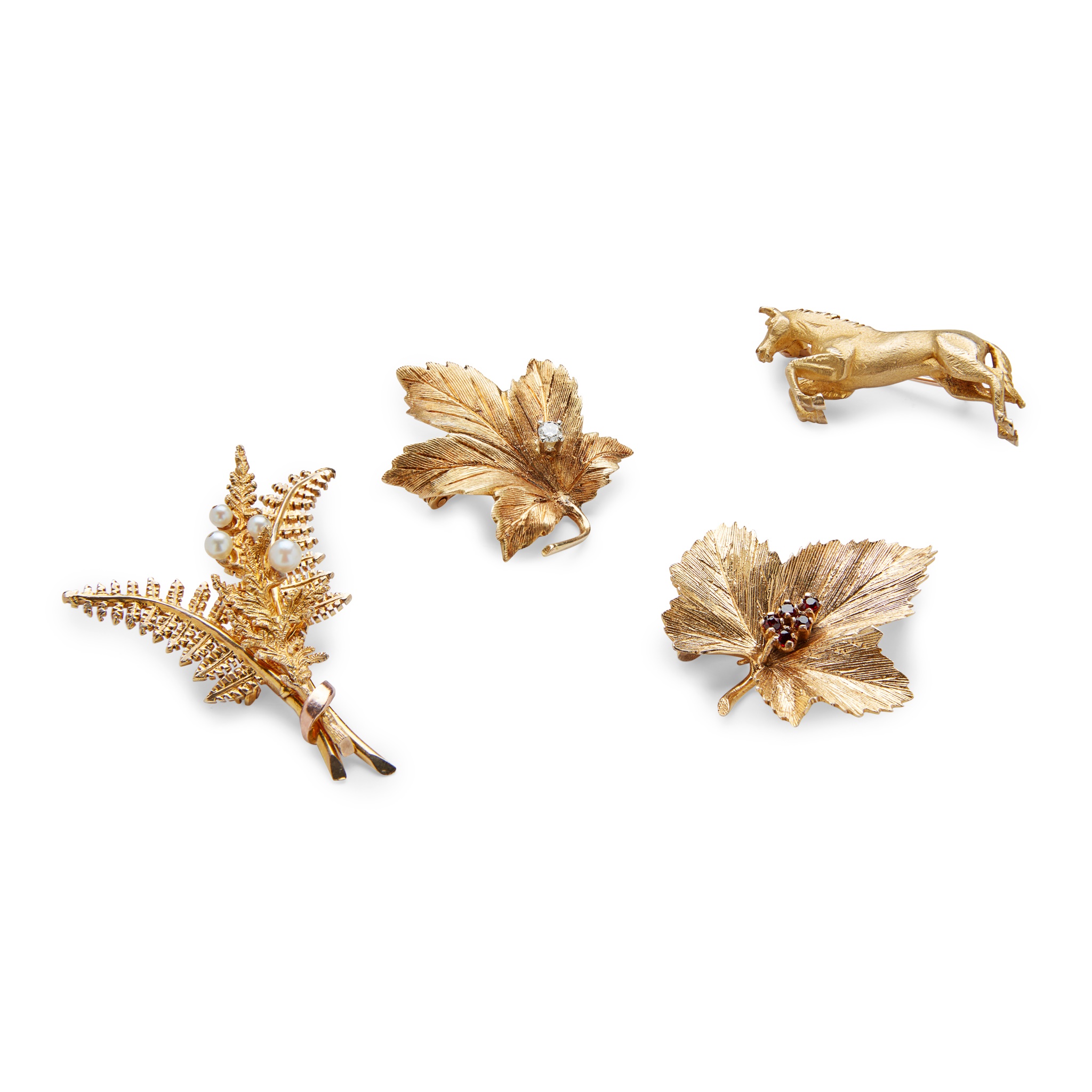 Mappin & Webb: A maple leaf brooch