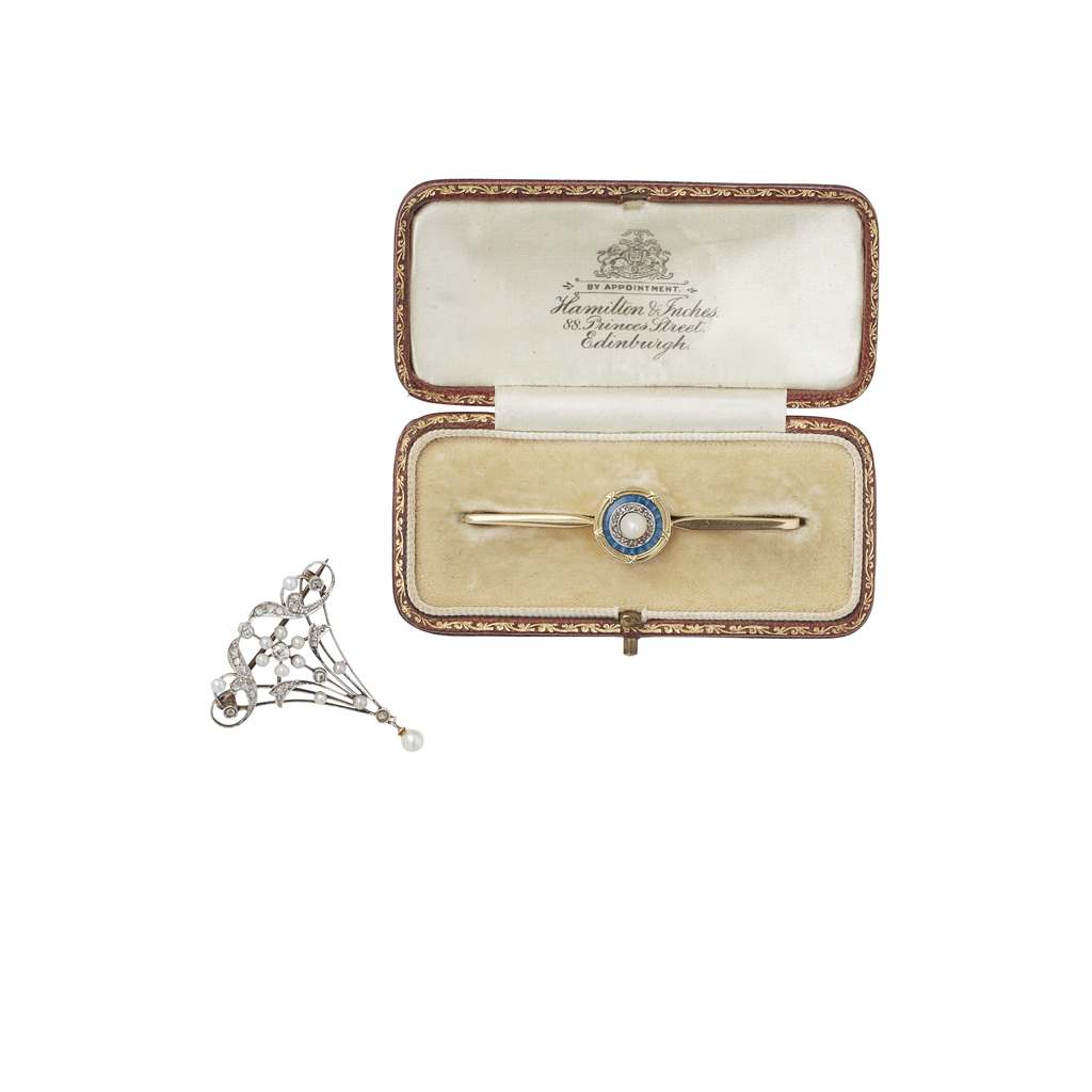 Two early 20th century brooches